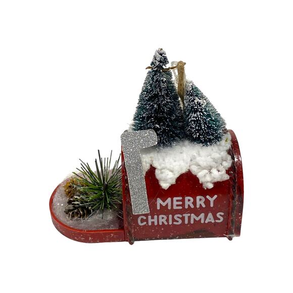 Merry Christmas Mailbox Ornament, Pine Tree Wreath Attachment Holiday Decor - Picture 1 of 8